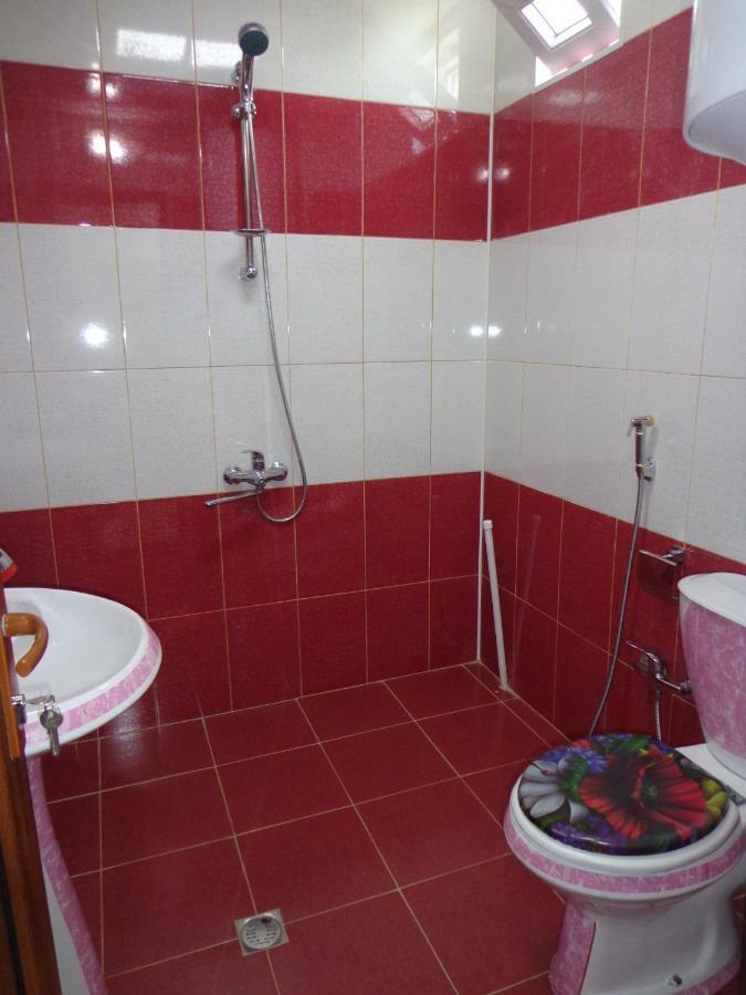 Tubram S Ailəvi Qonaq Evi Bed & Breakfast Şǝki Dış mekan fotoğraf