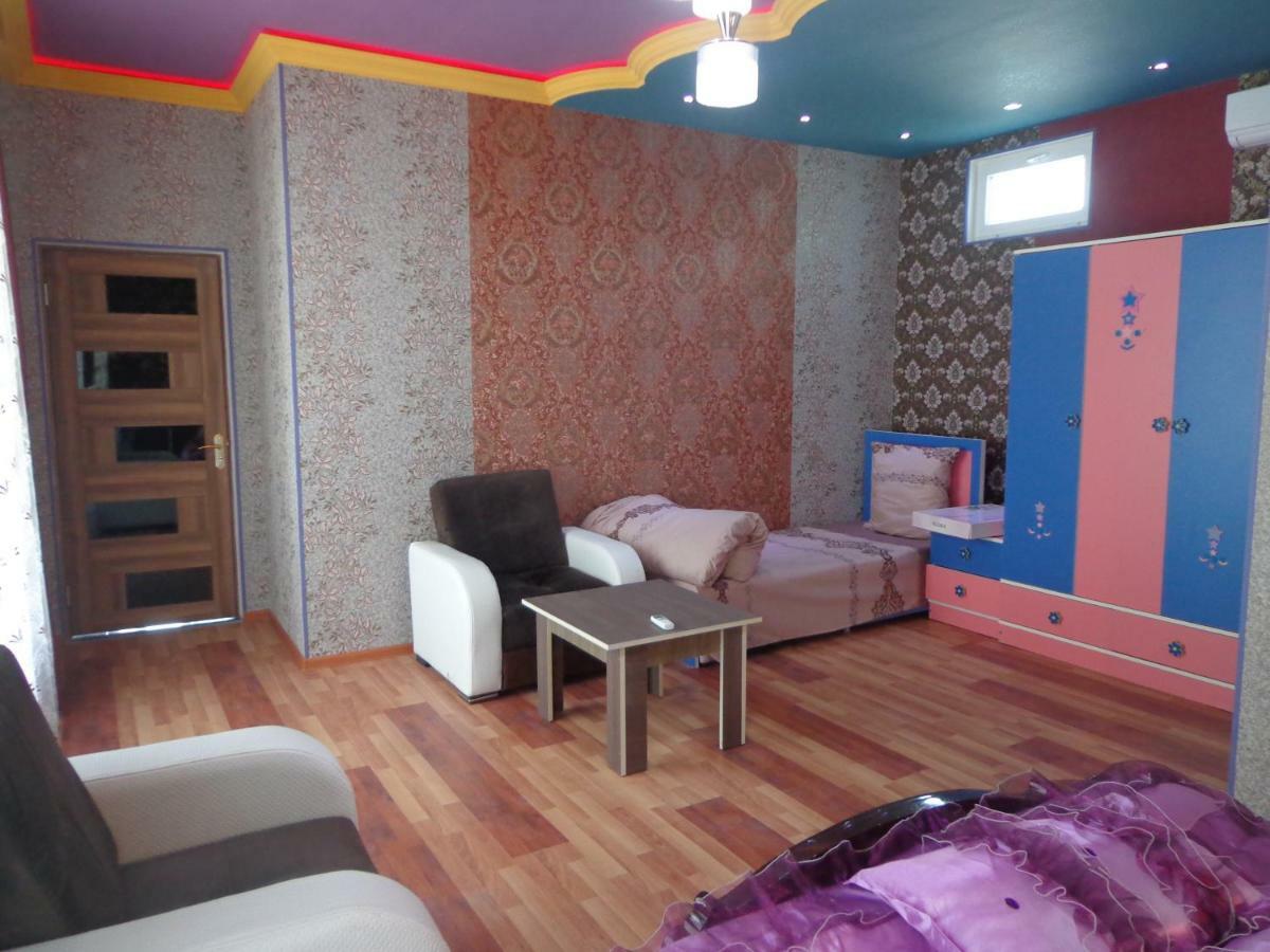 Tubram S Ailəvi Qonaq Evi Bed & Breakfast Şǝki Dış mekan fotoğraf